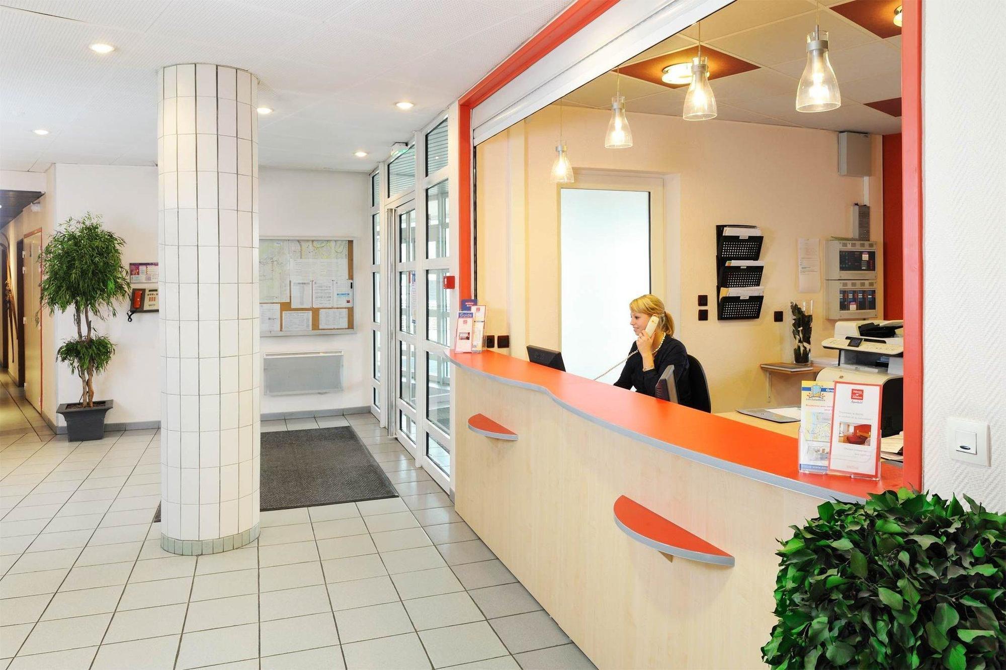 Sejours & Affaires Grenoble Marie Curie Aparthotel Εξωτερικό φωτογραφία