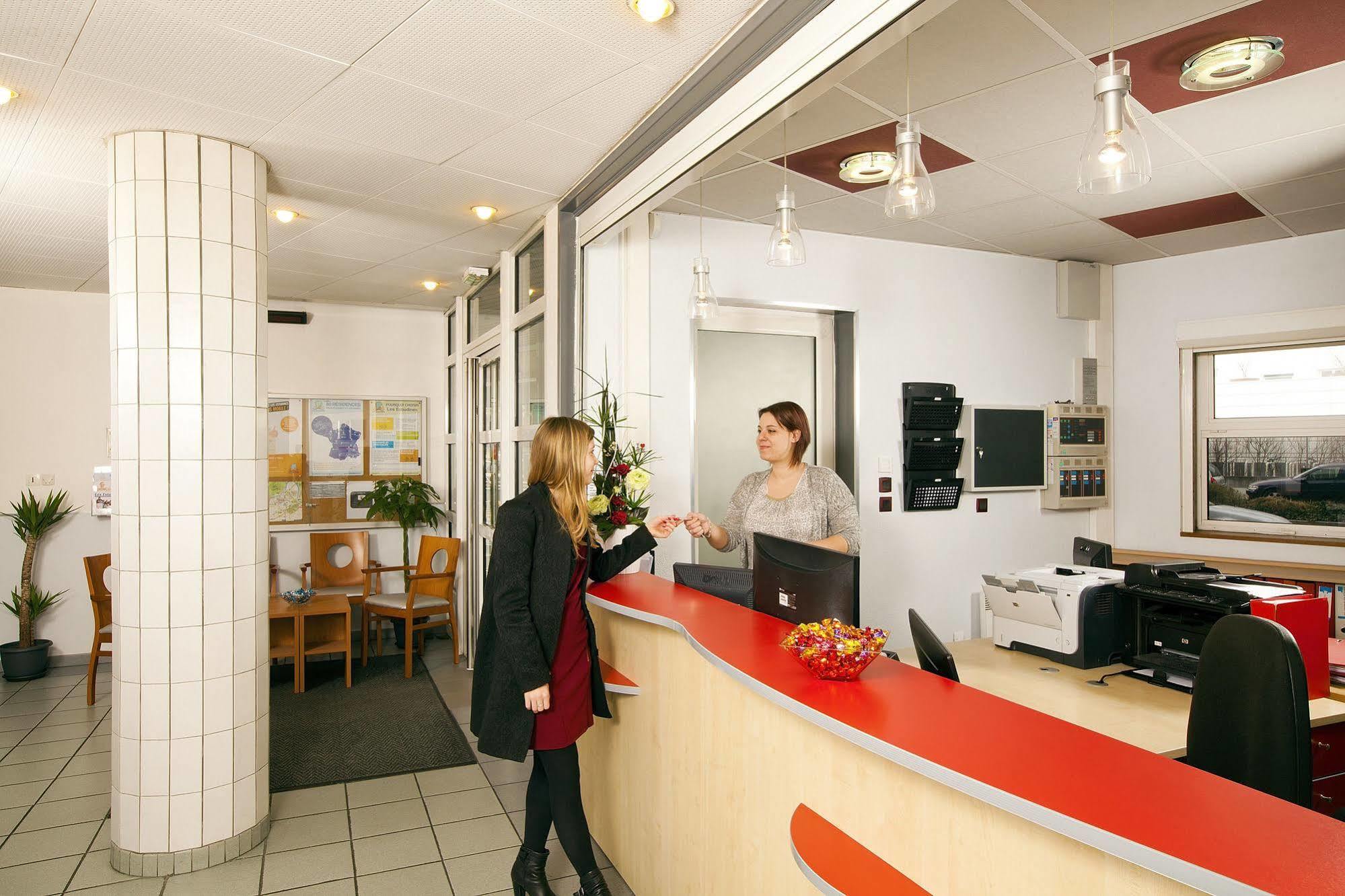 Sejours & Affaires Grenoble Marie Curie Aparthotel Εξωτερικό φωτογραφία